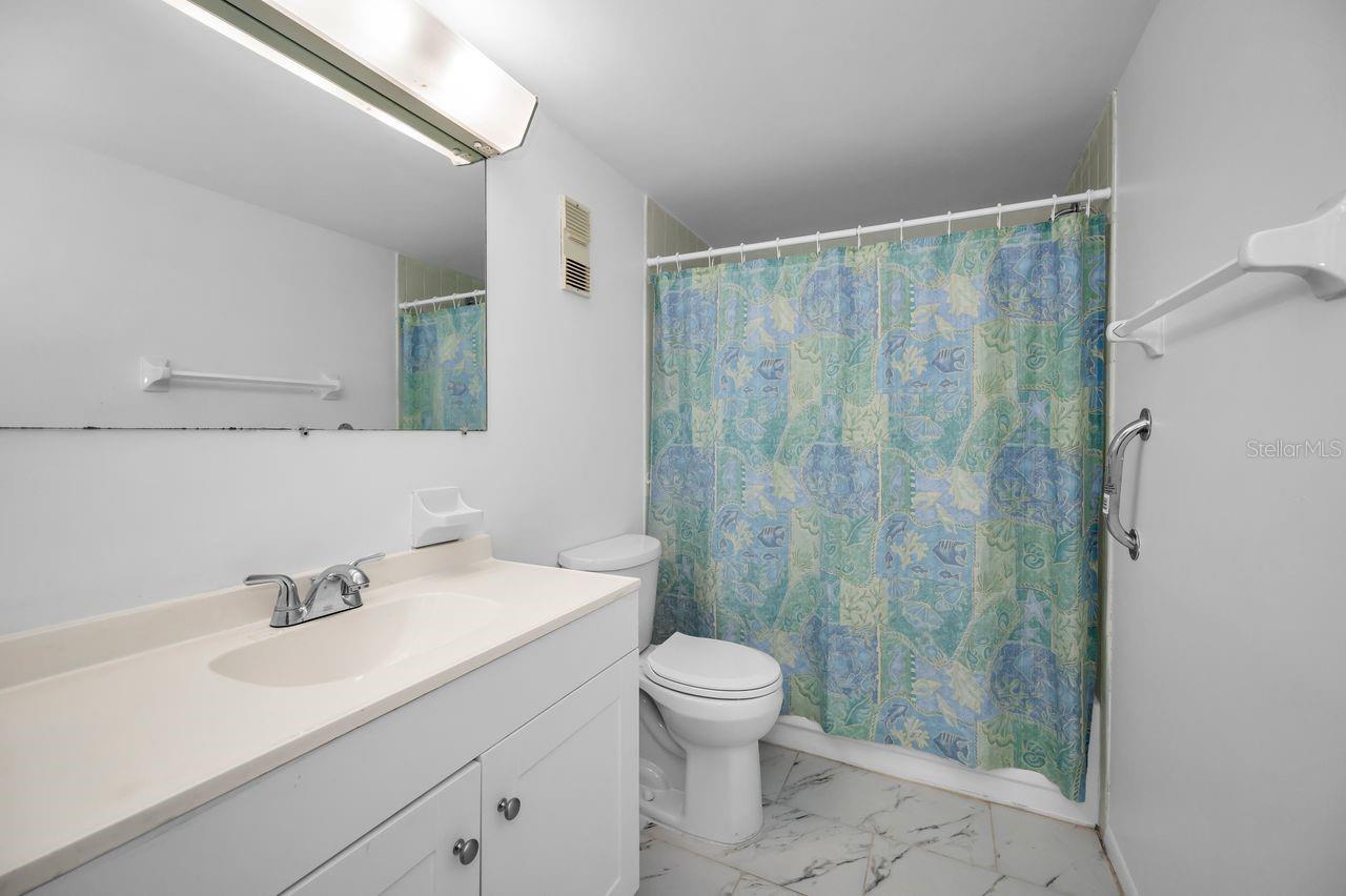 PATRICIAN OAKS - Residential