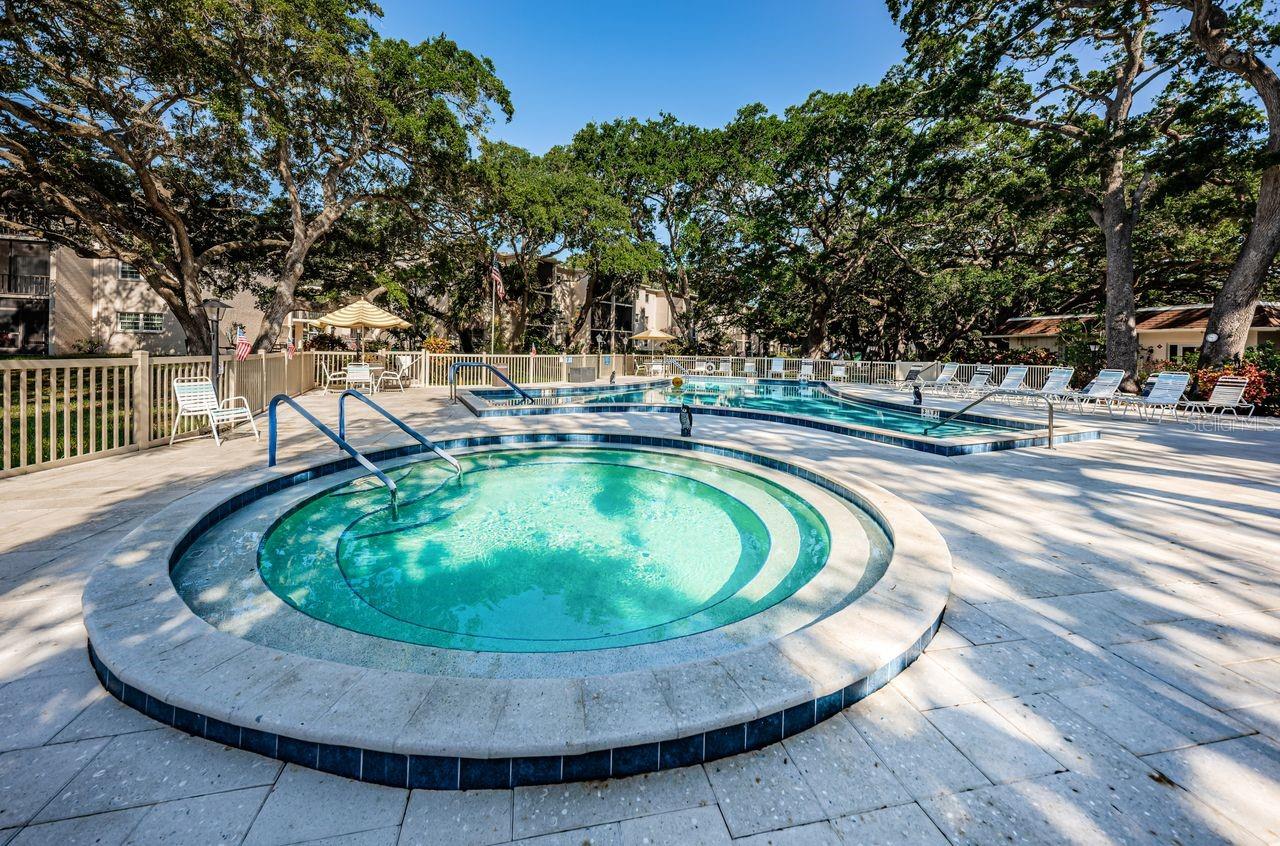 PATRICIAN OAKS - Residential