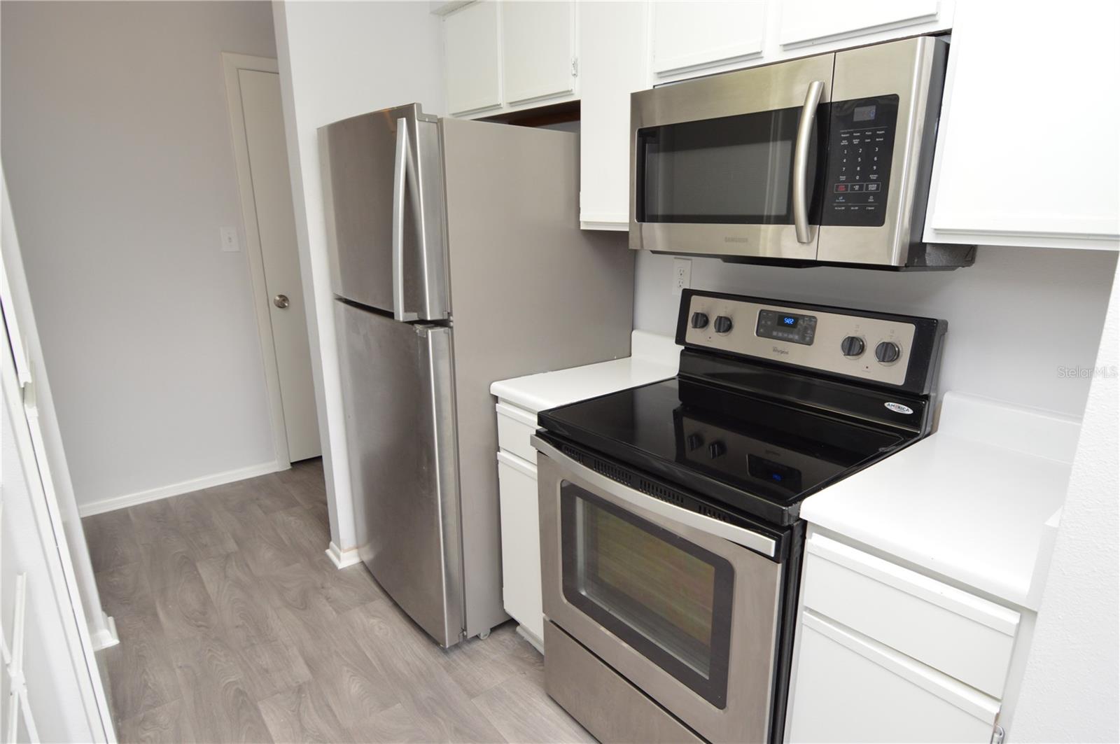 THE GRAND RESERVE CONDO - Residential Lease