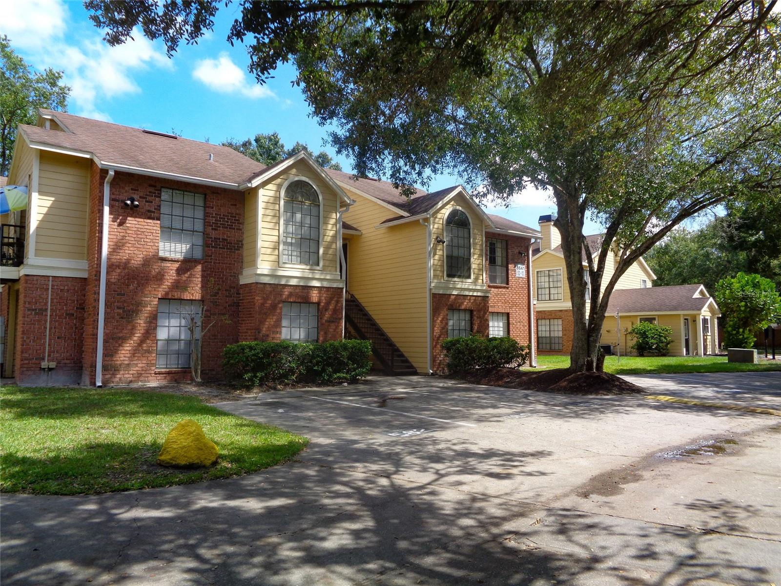 THE GRAND RESERVE CONDO - Residential Lease