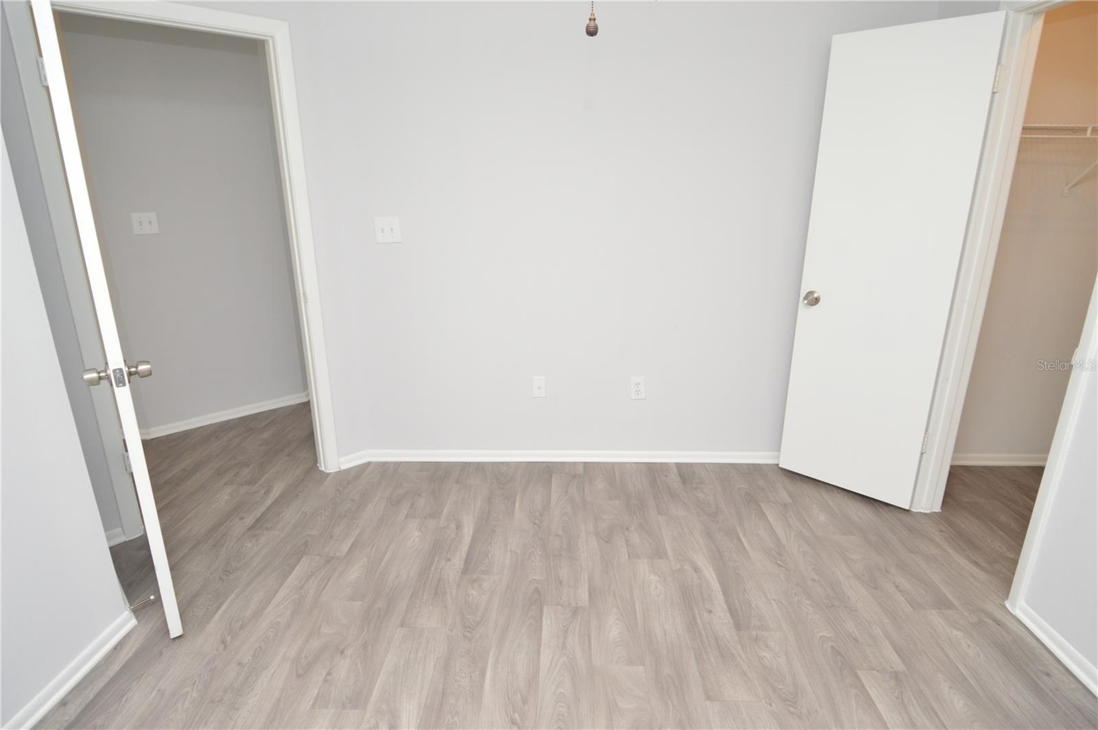 THE GRAND RESERVE CONDO - Residential Lease