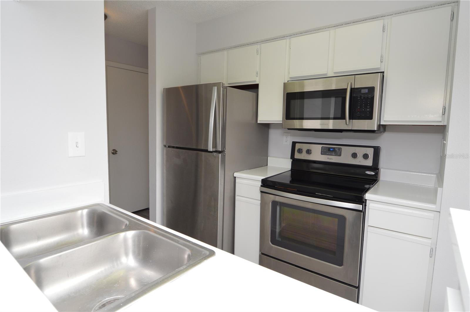 THE GRAND RESERVE CONDO - Residential Lease