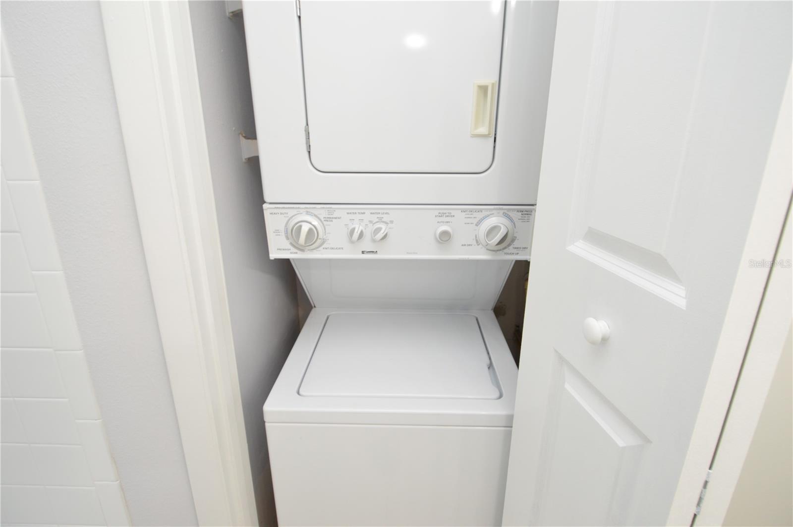 THE GRAND RESERVE CONDO - Residential Lease