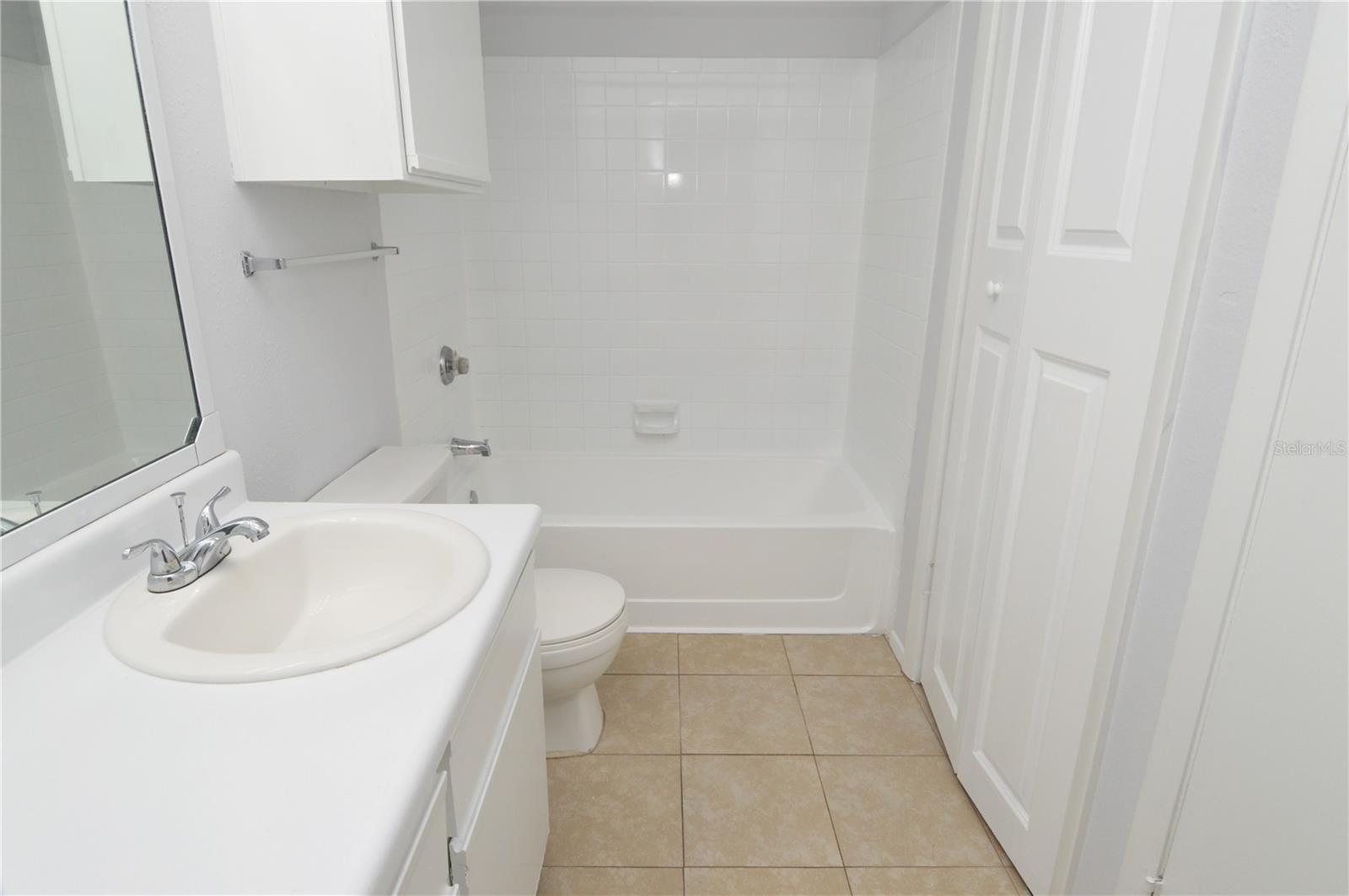 THE GRAND RESERVE CONDO - Residential Lease