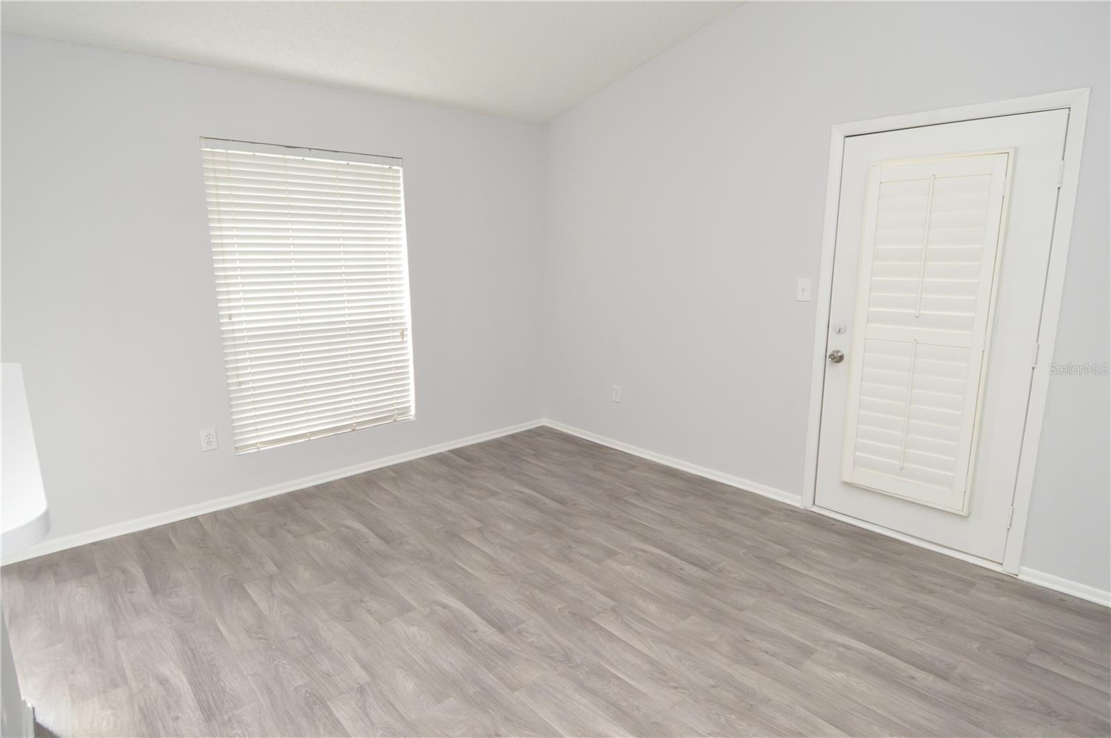 THE GRAND RESERVE CONDO - Residential Lease