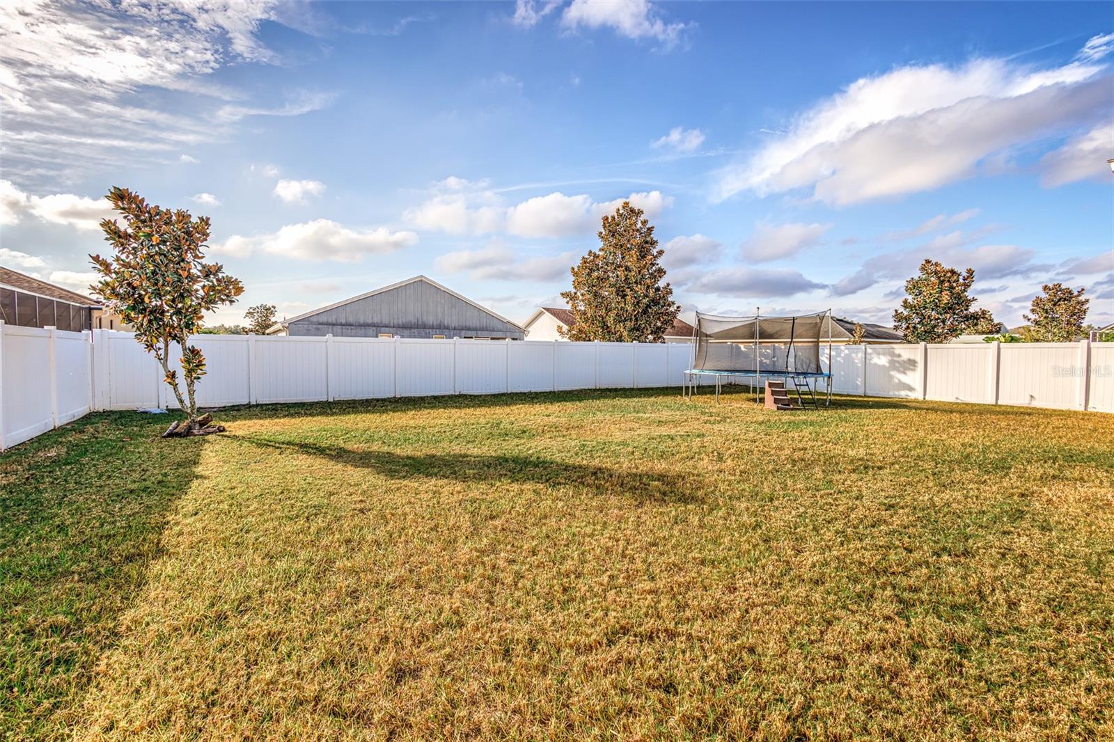 WIND MEADOWS - Residential