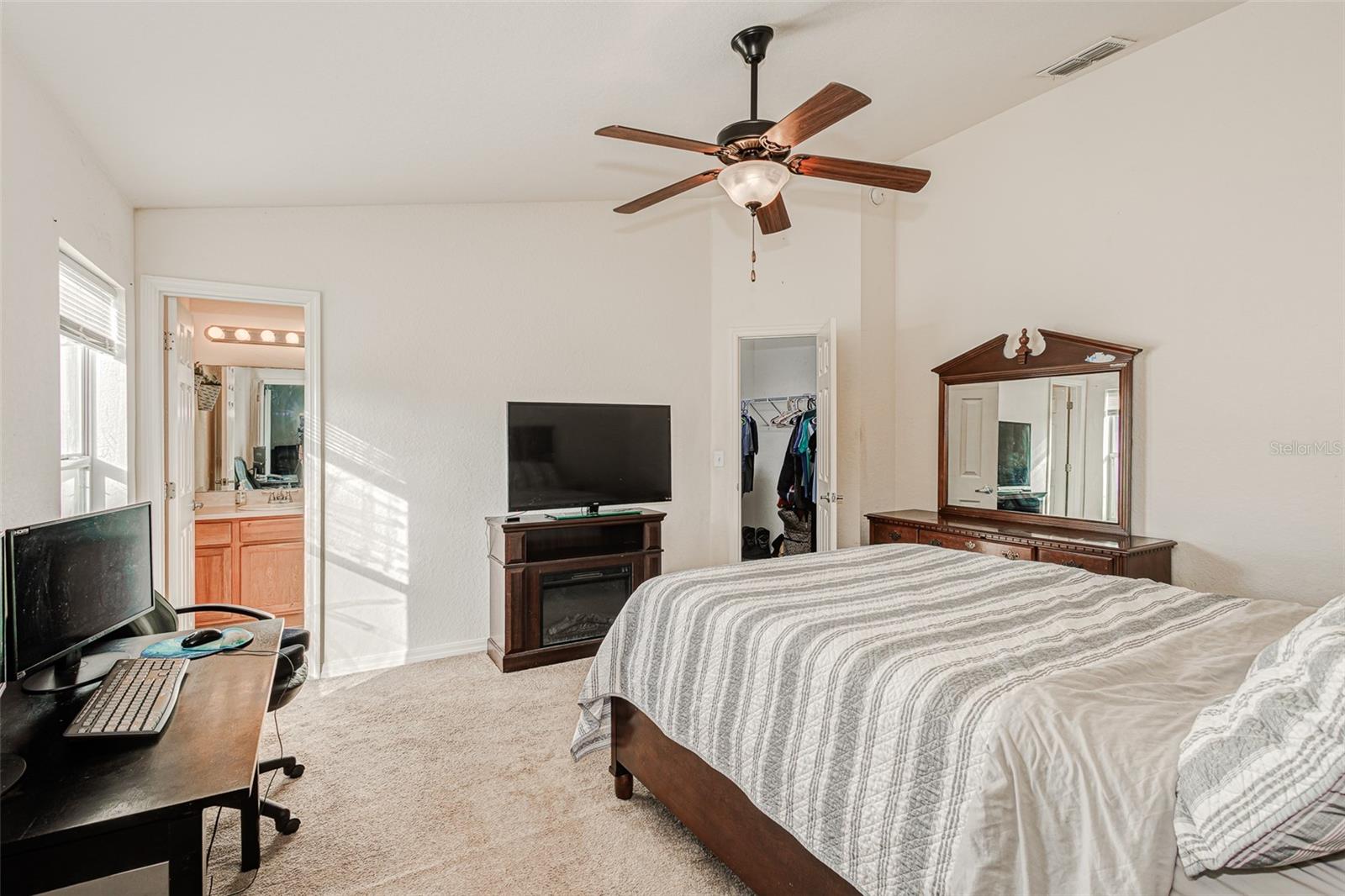 WIND MEADOWS - Residential