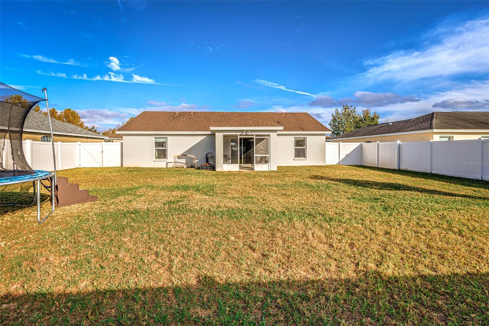 WIND MEADOWS - Residential