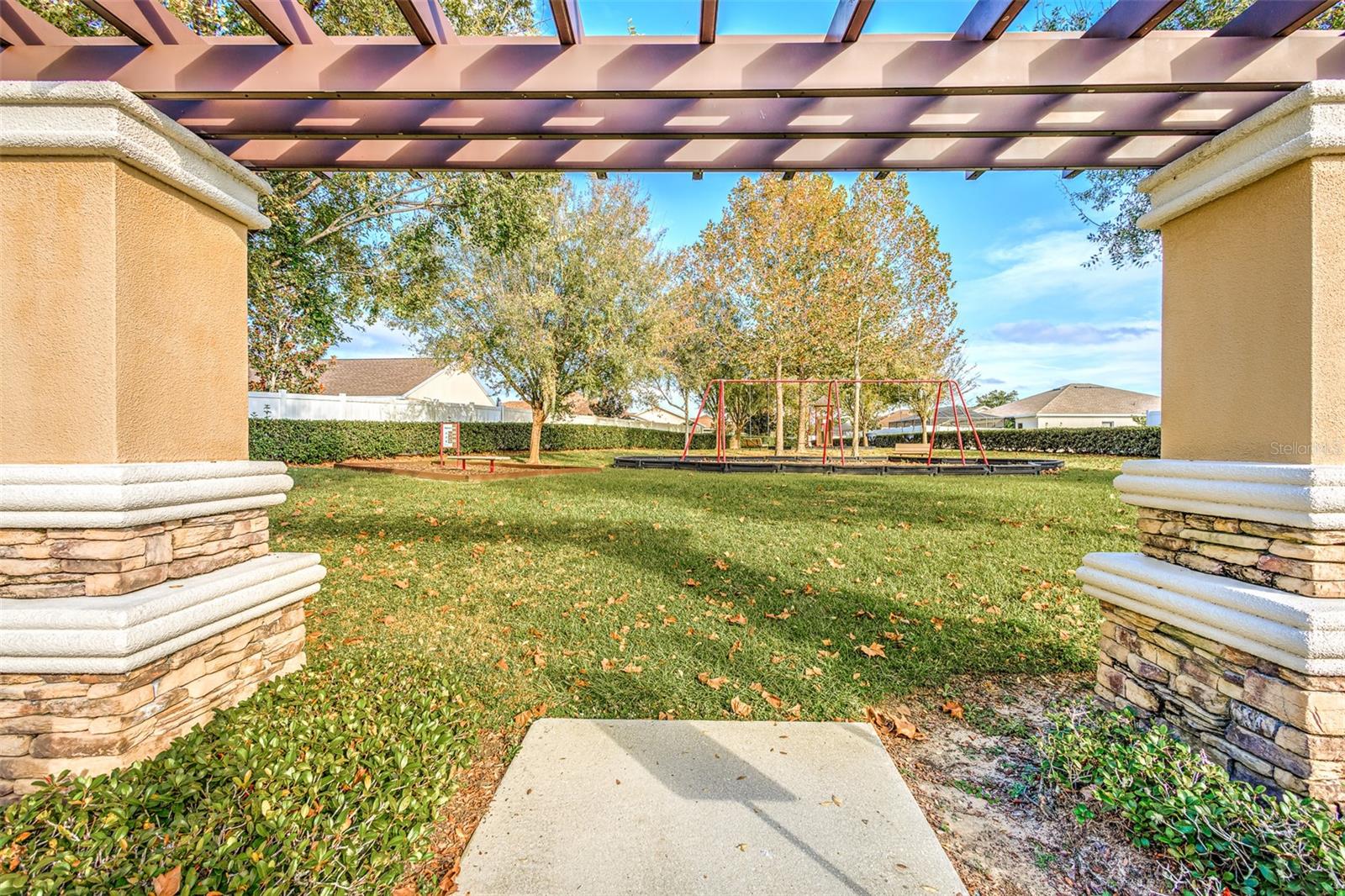 WIND MEADOWS - Residential