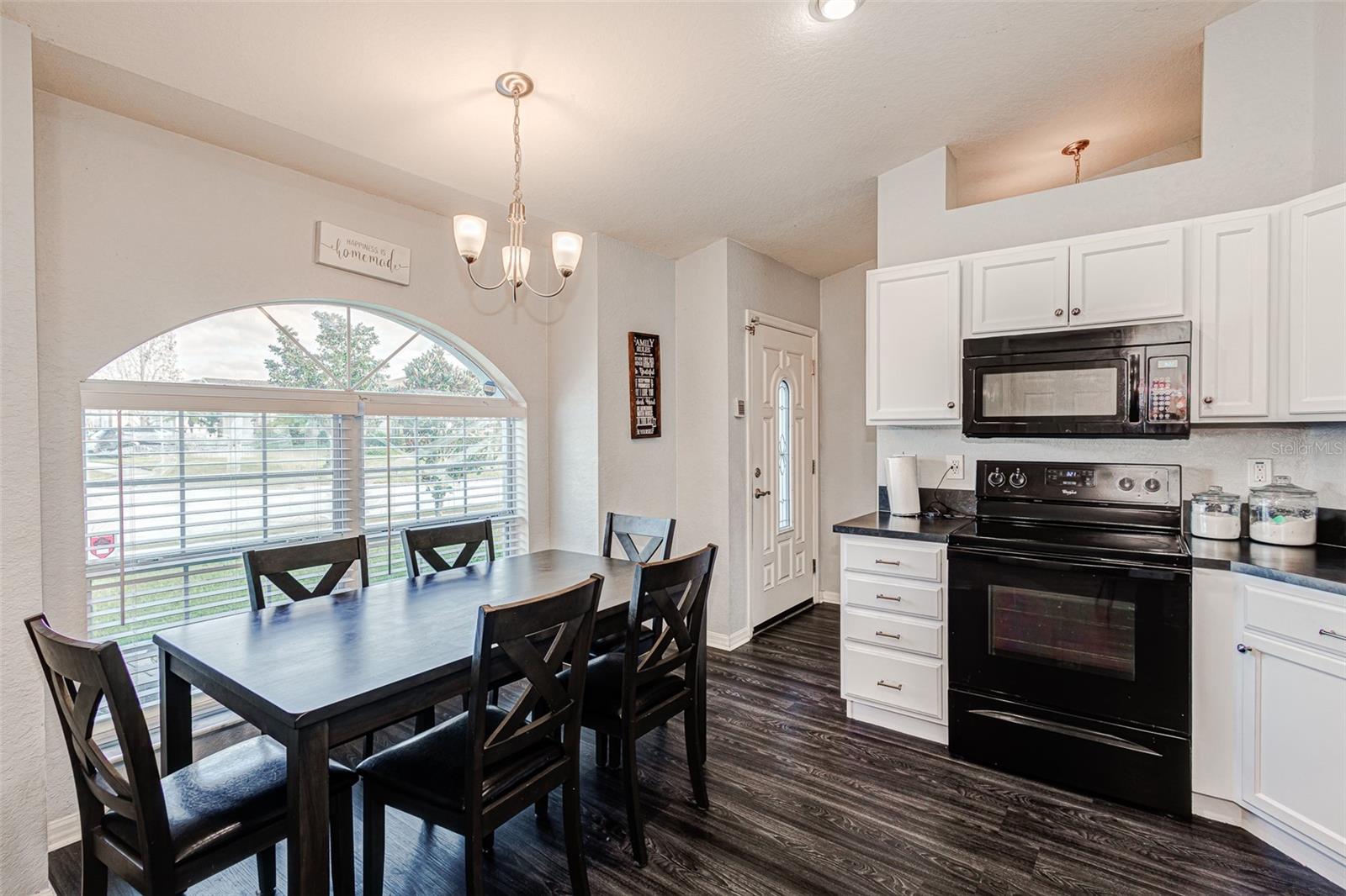 WIND MEADOWS - Residential