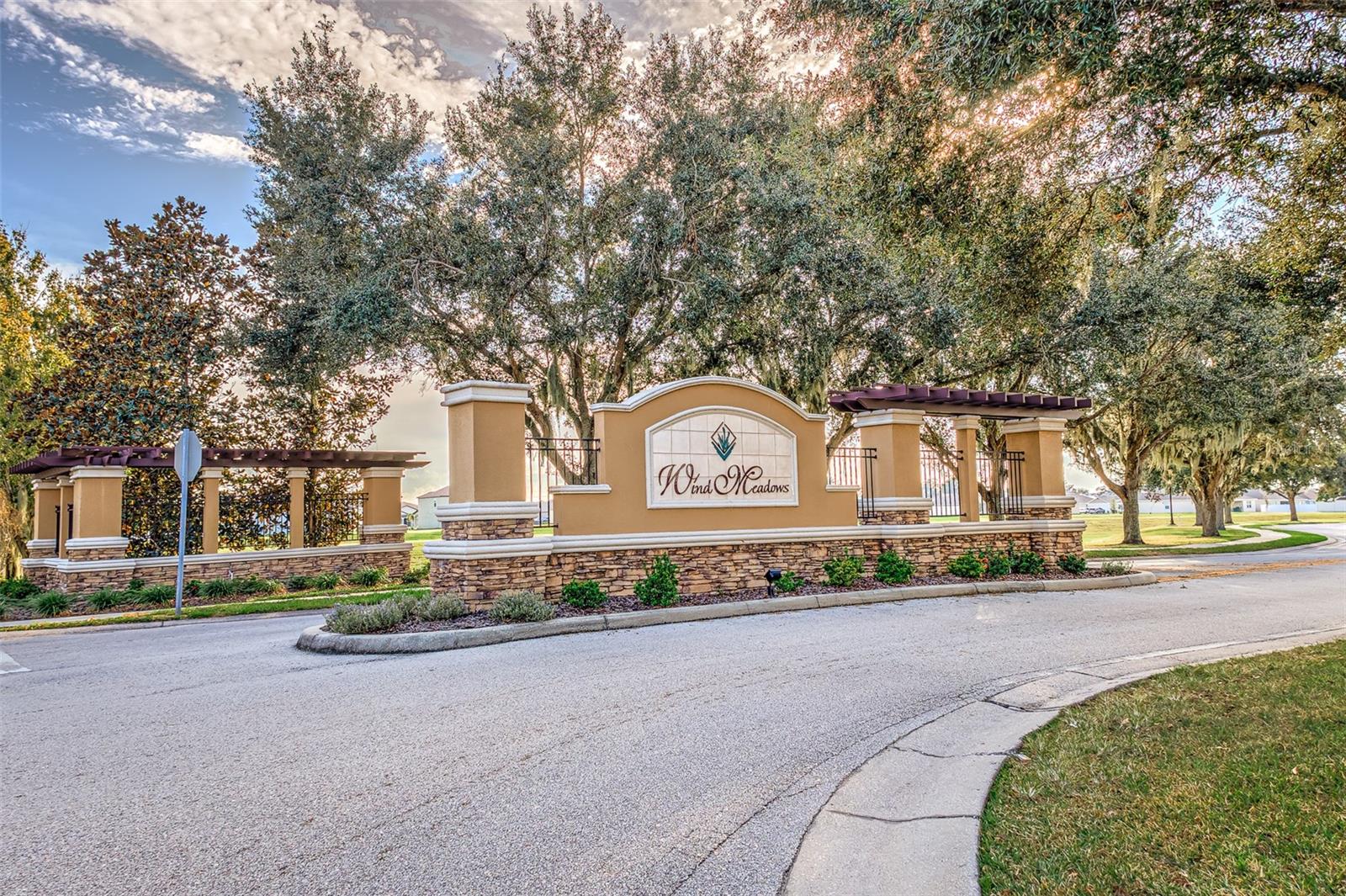 WIND MEADOWS - Residential