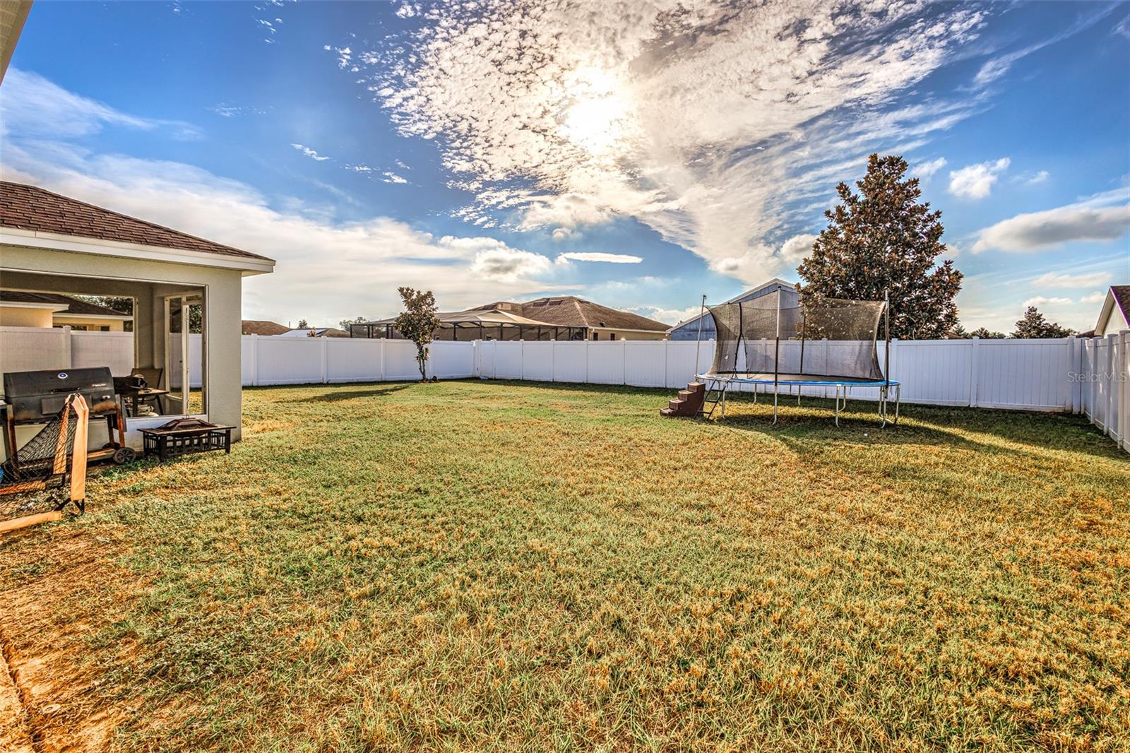 WIND MEADOWS - Residential