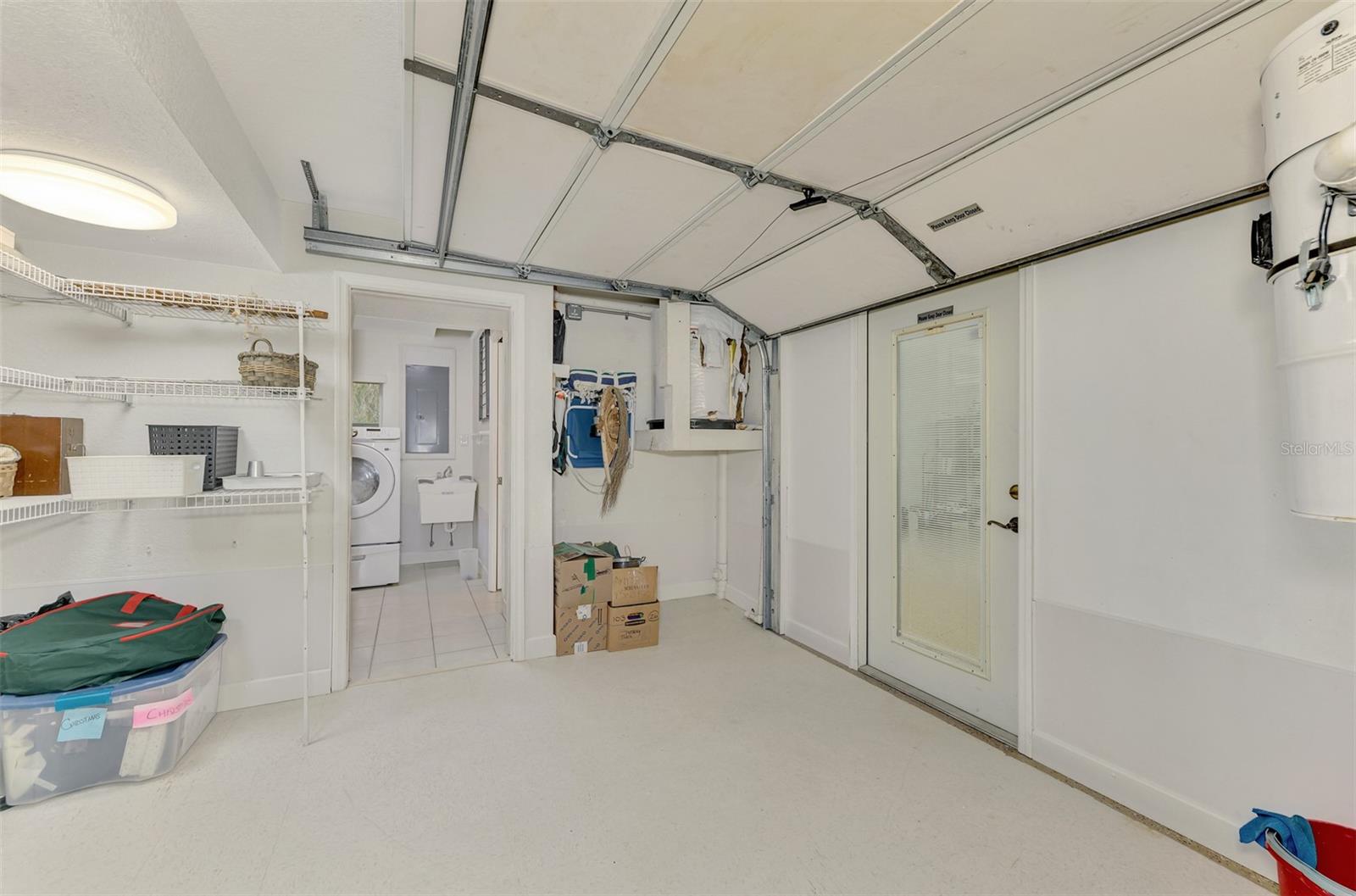 OXFORD MANOR - Residential Lease