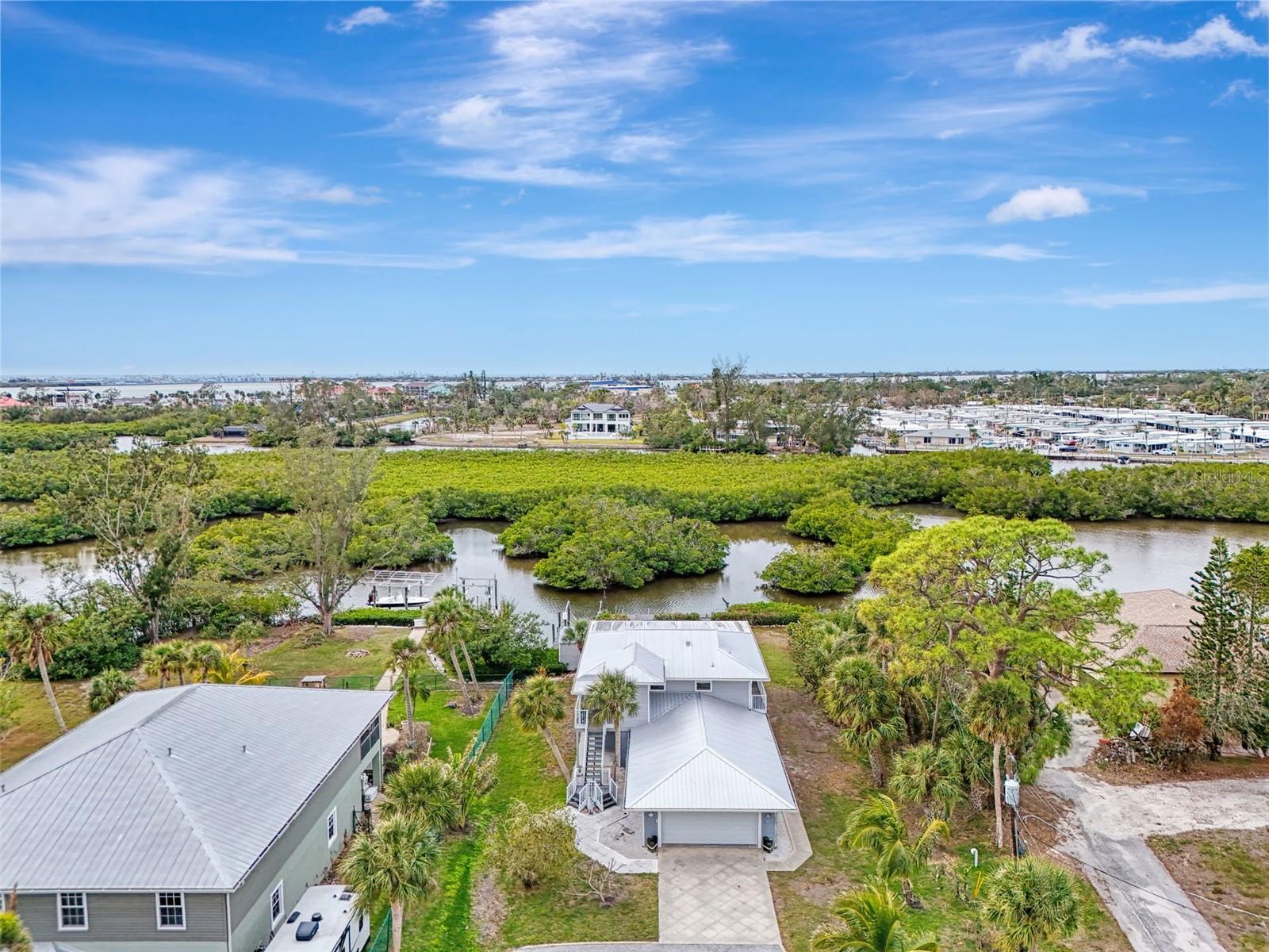 OXFORD MANOR - Residential Lease