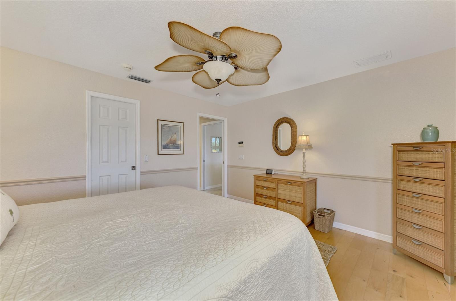 OXFORD MANOR - Residential Lease