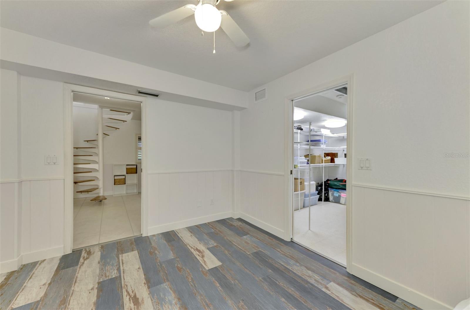 OXFORD MANOR - Residential Lease