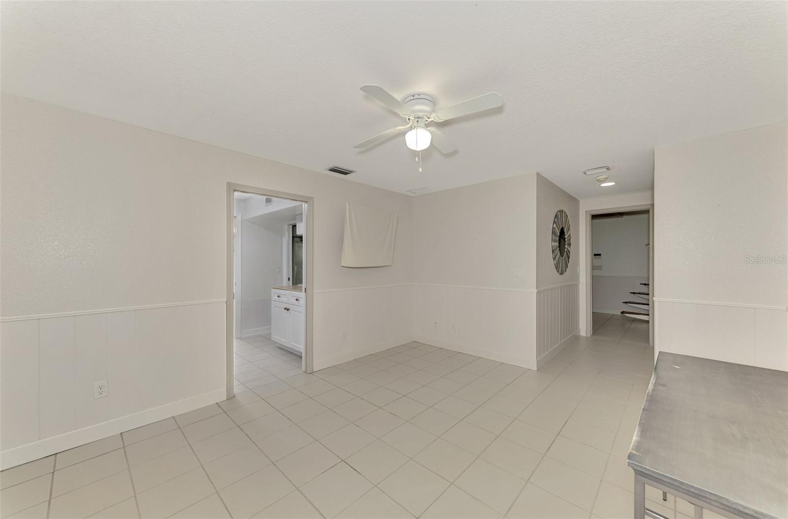 OXFORD MANOR - Residential Lease