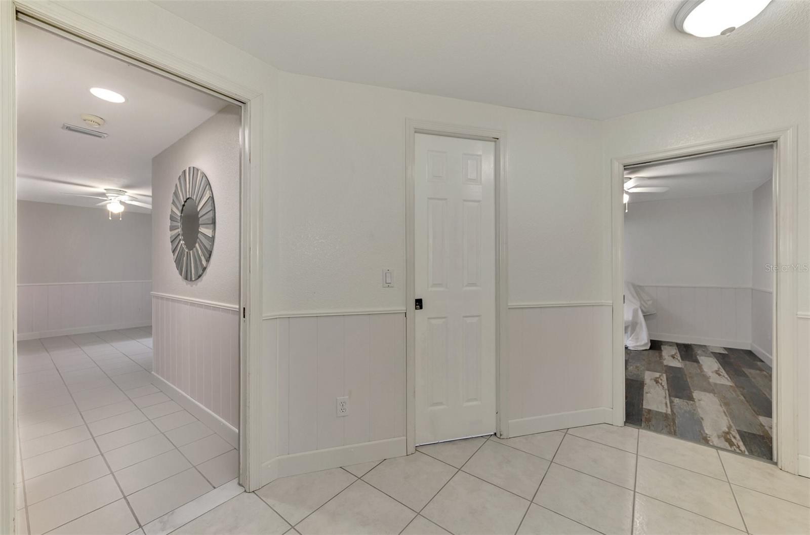 OXFORD MANOR - Residential Lease