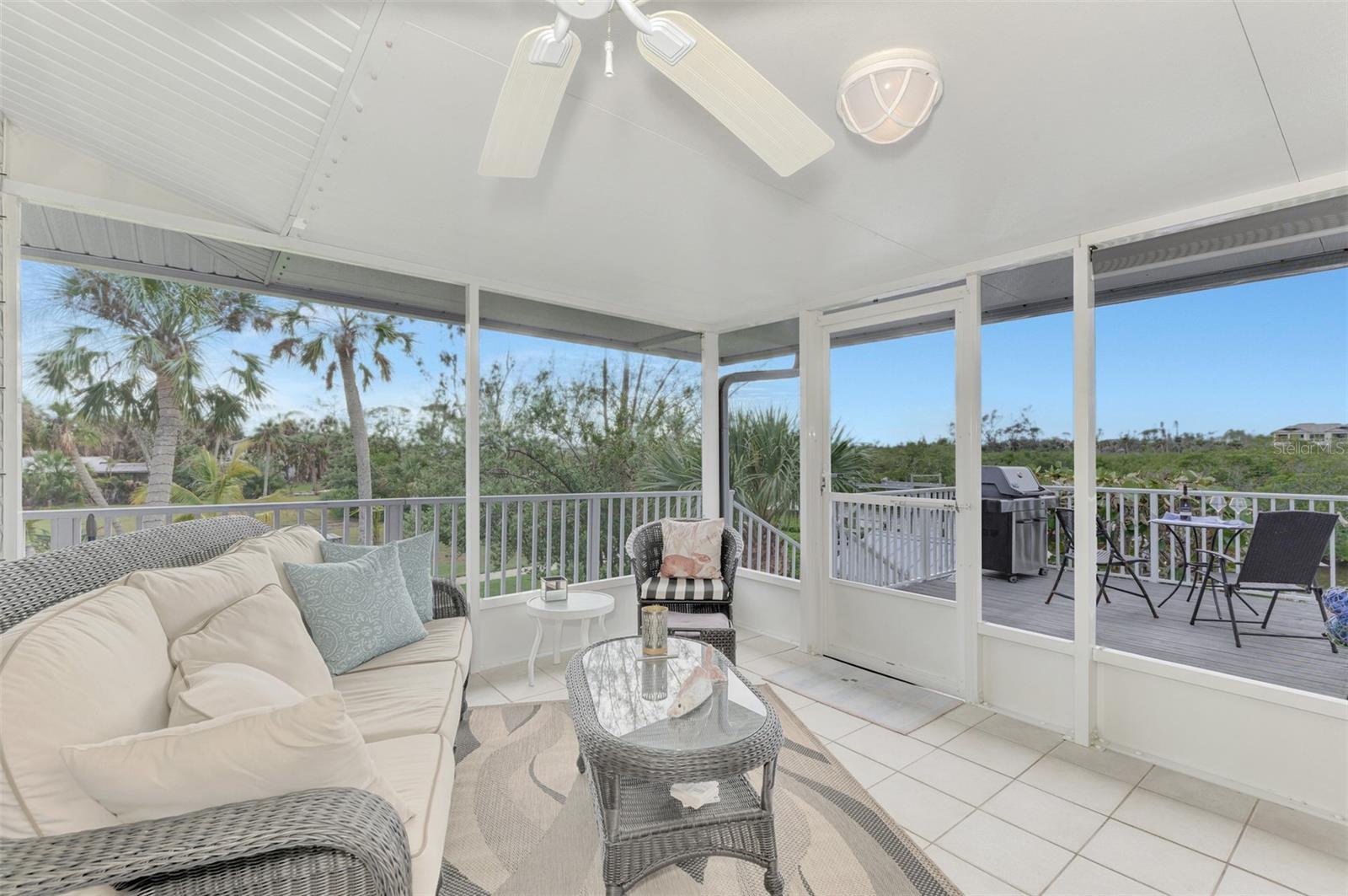 OXFORD MANOR - Residential Lease