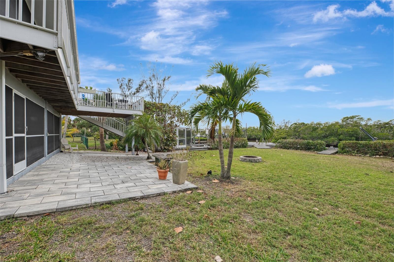 OXFORD MANOR - Residential Lease