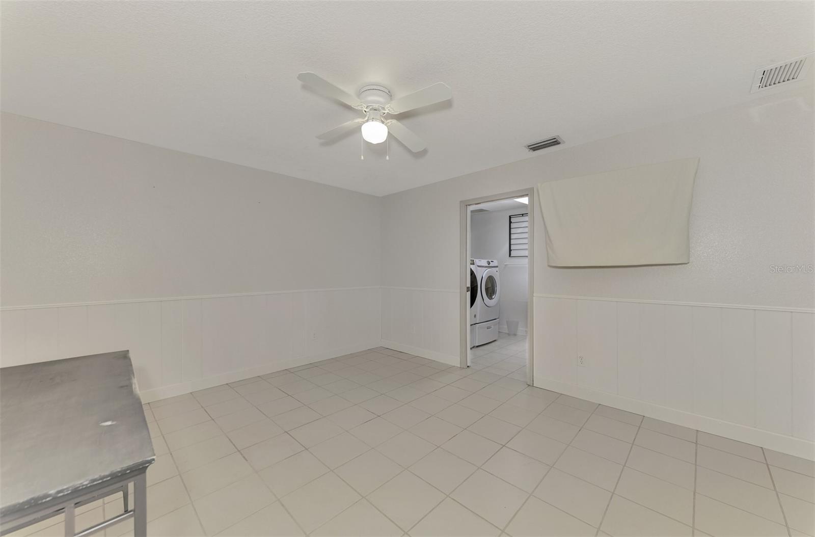 OXFORD MANOR - Residential Lease
