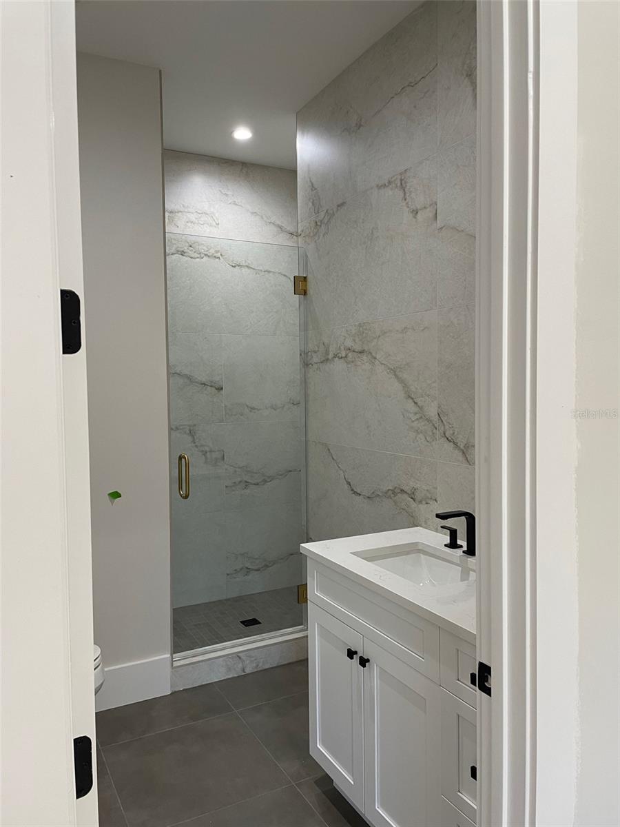 DAVIS ISLANDS - Residential