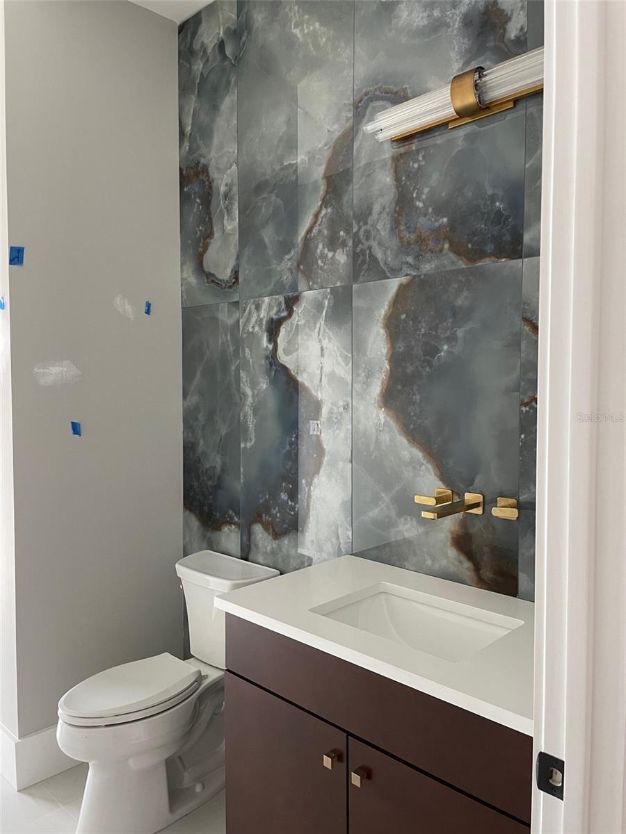 DAVIS ISLANDS - Residential