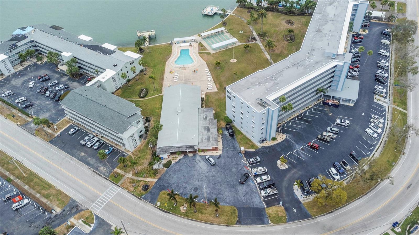 SHORE PLAZA BLDG - Residential