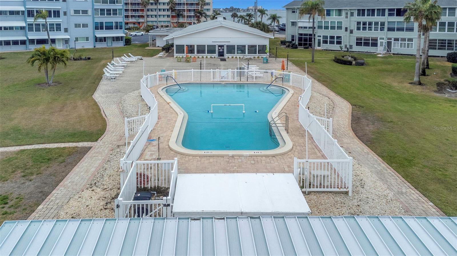 SHORE PLAZA BLDG - Residential