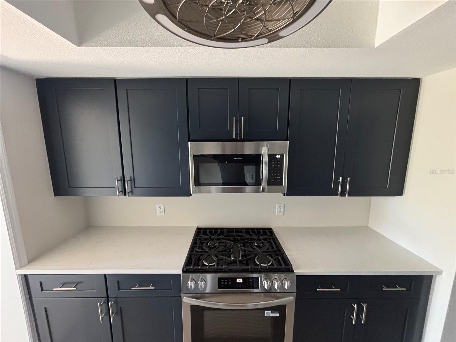 SHORE PLAZA BLDG - Residential