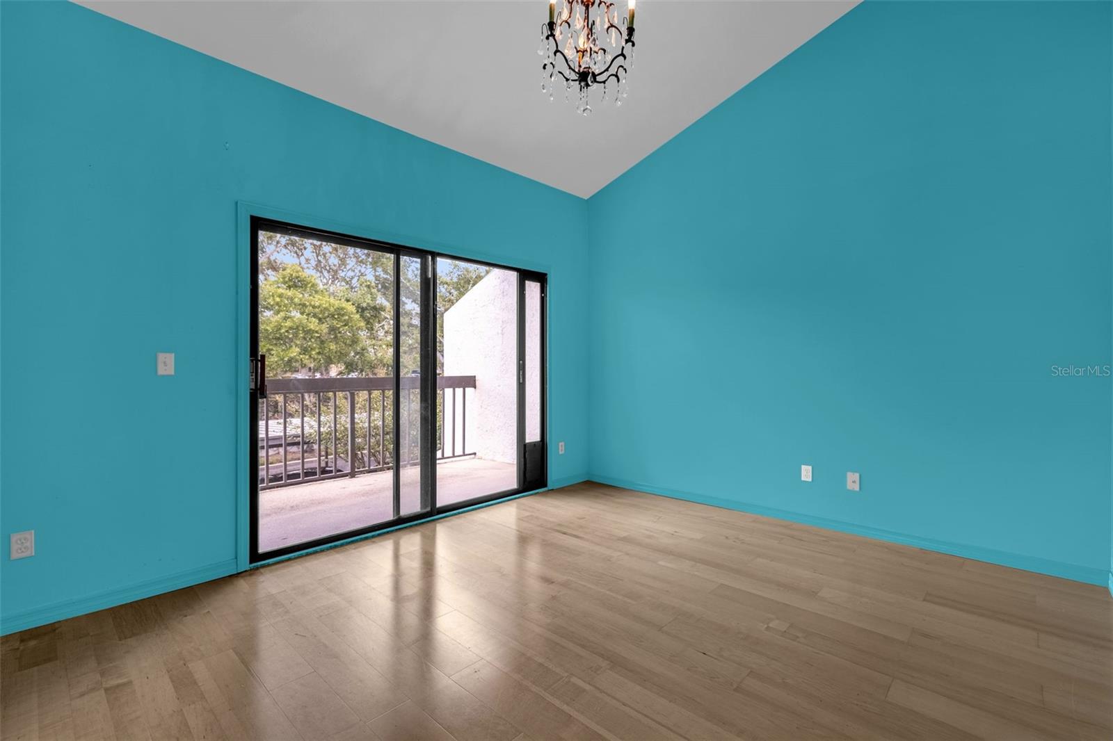 KILLARNEY BAY CONDO - Residential