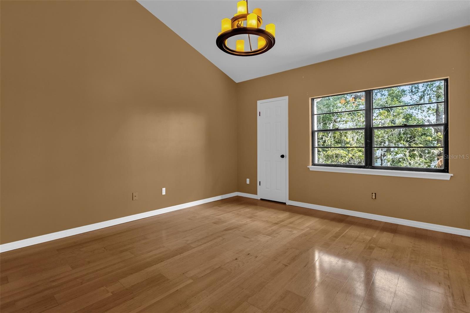 KILLARNEY BAY CONDO - Residential