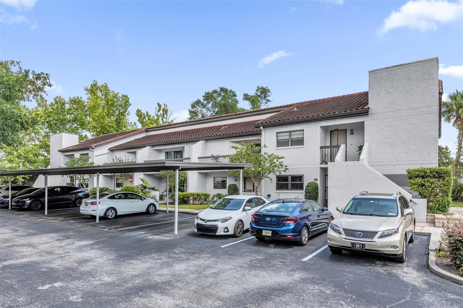 KILLARNEY BAY CONDO - Residential