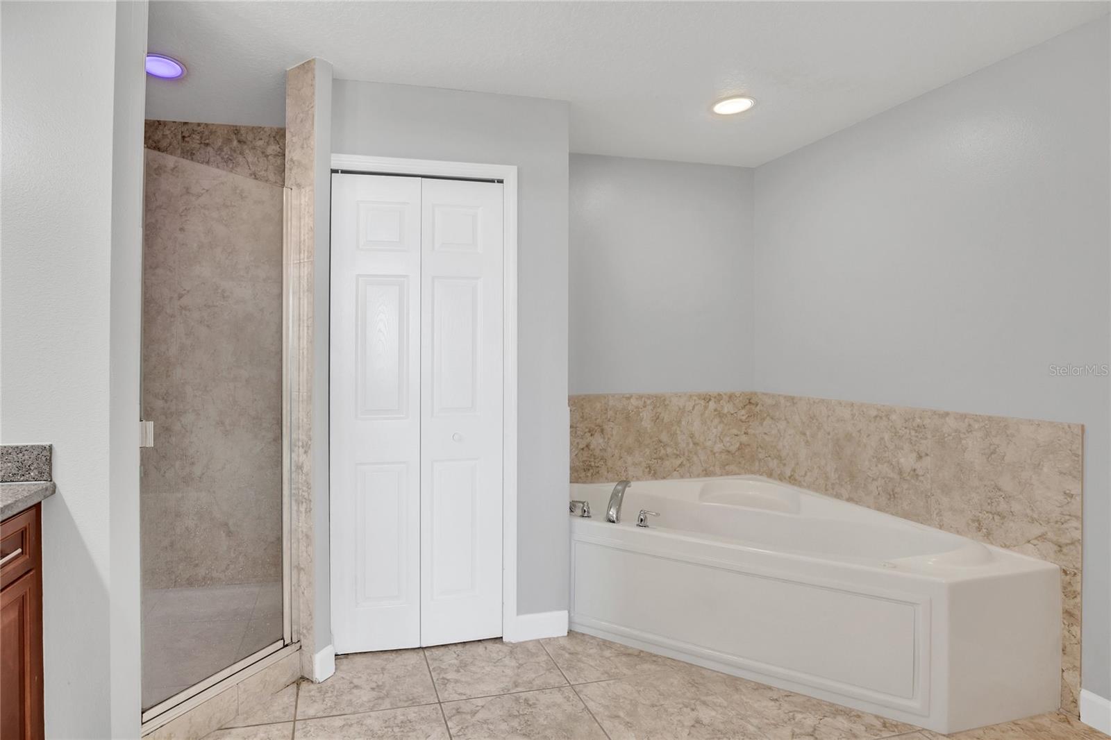 PROMENADE PH 2 - Residential