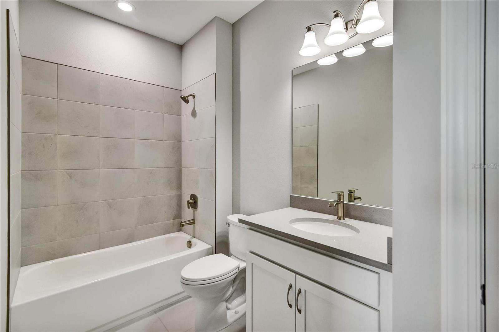 ARTISTRY - Residential Lease