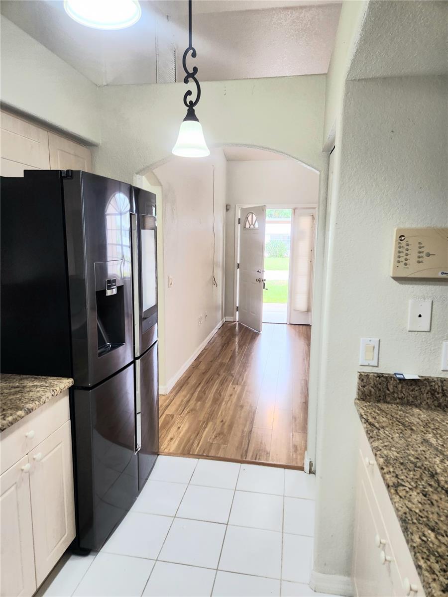 SOUTH VENICE - Residential Lease