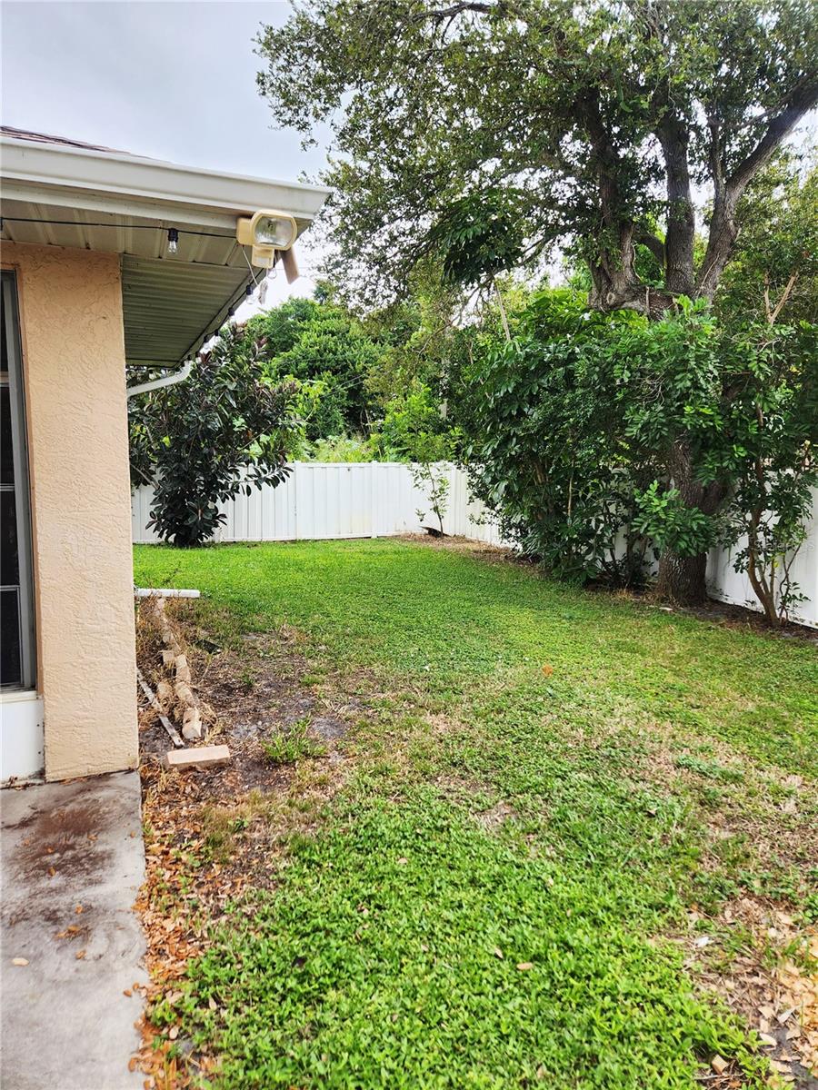 SOUTH VENICE - Residential Lease