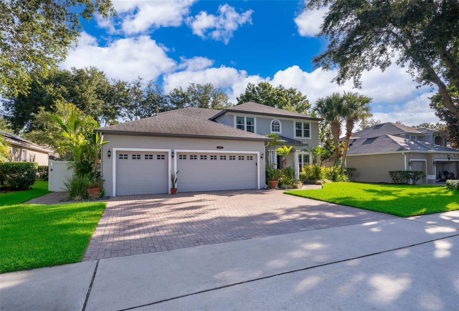 394 BAYMOOR WAY