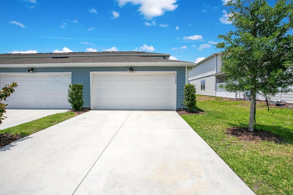 10940 LEAFSHORE LOOP