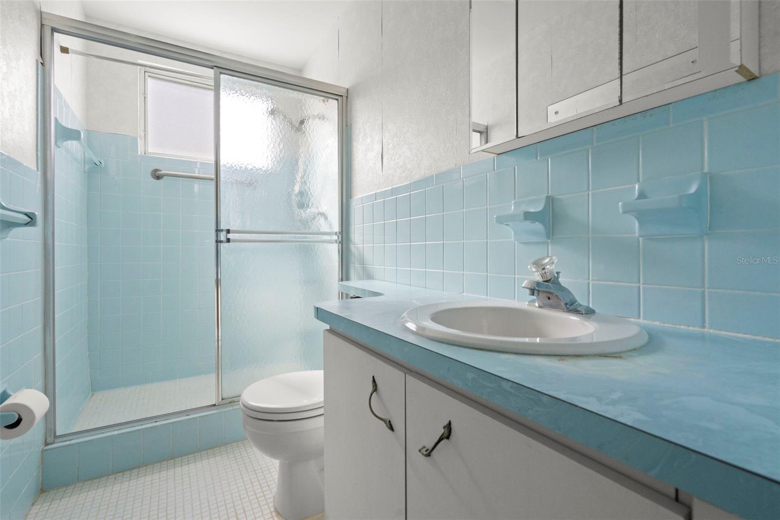 ON TOP OF THE WORLD - Residential