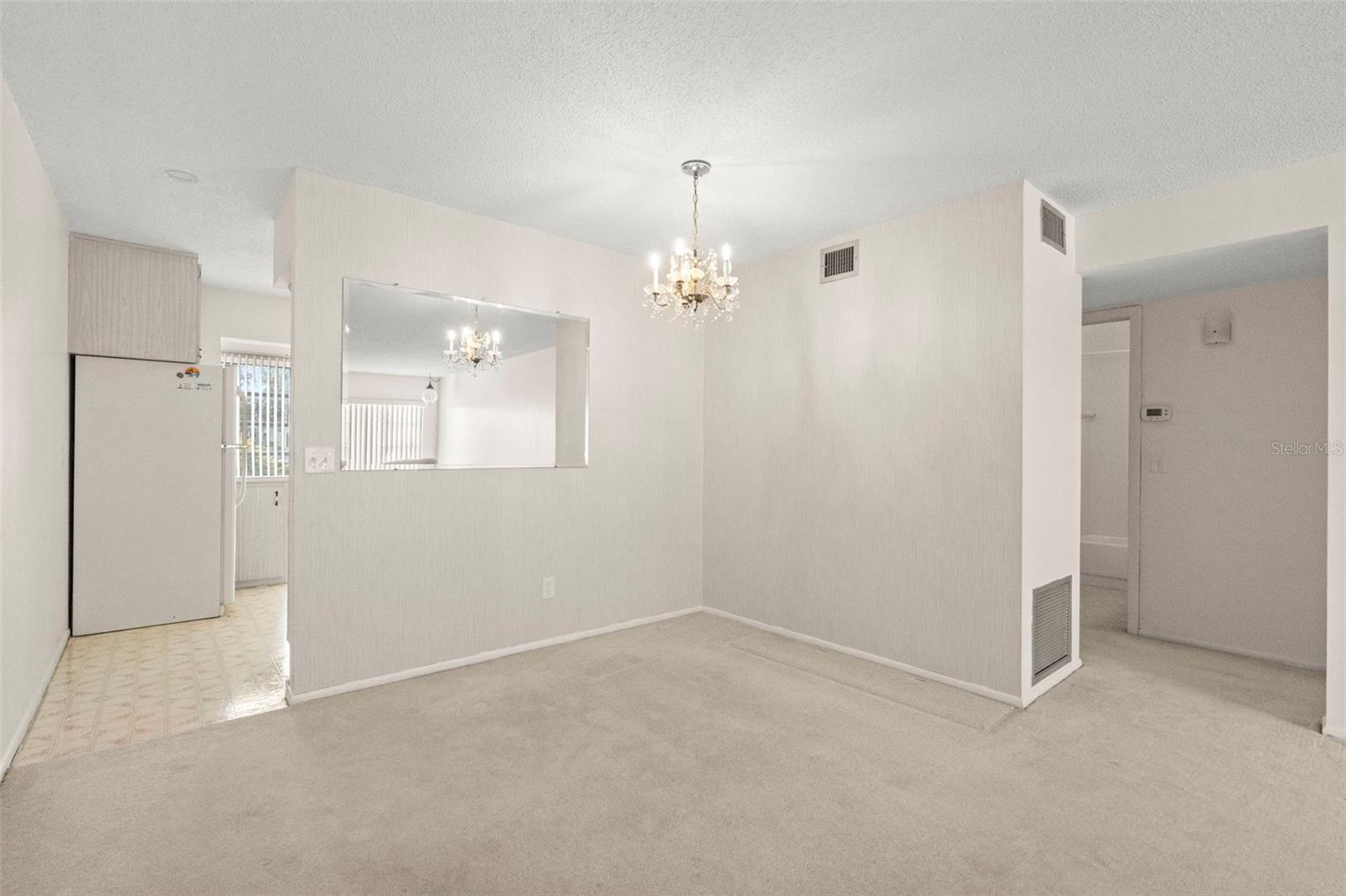 ON TOP OF THE WORLD - Residential