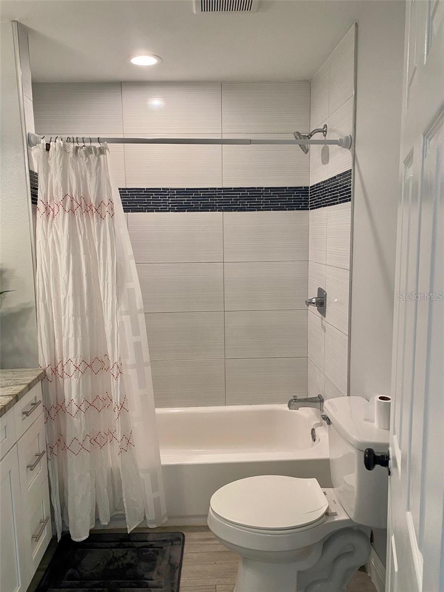 DREWS JOHN H SUB BLKS 1 TO 10 - Residential Lease