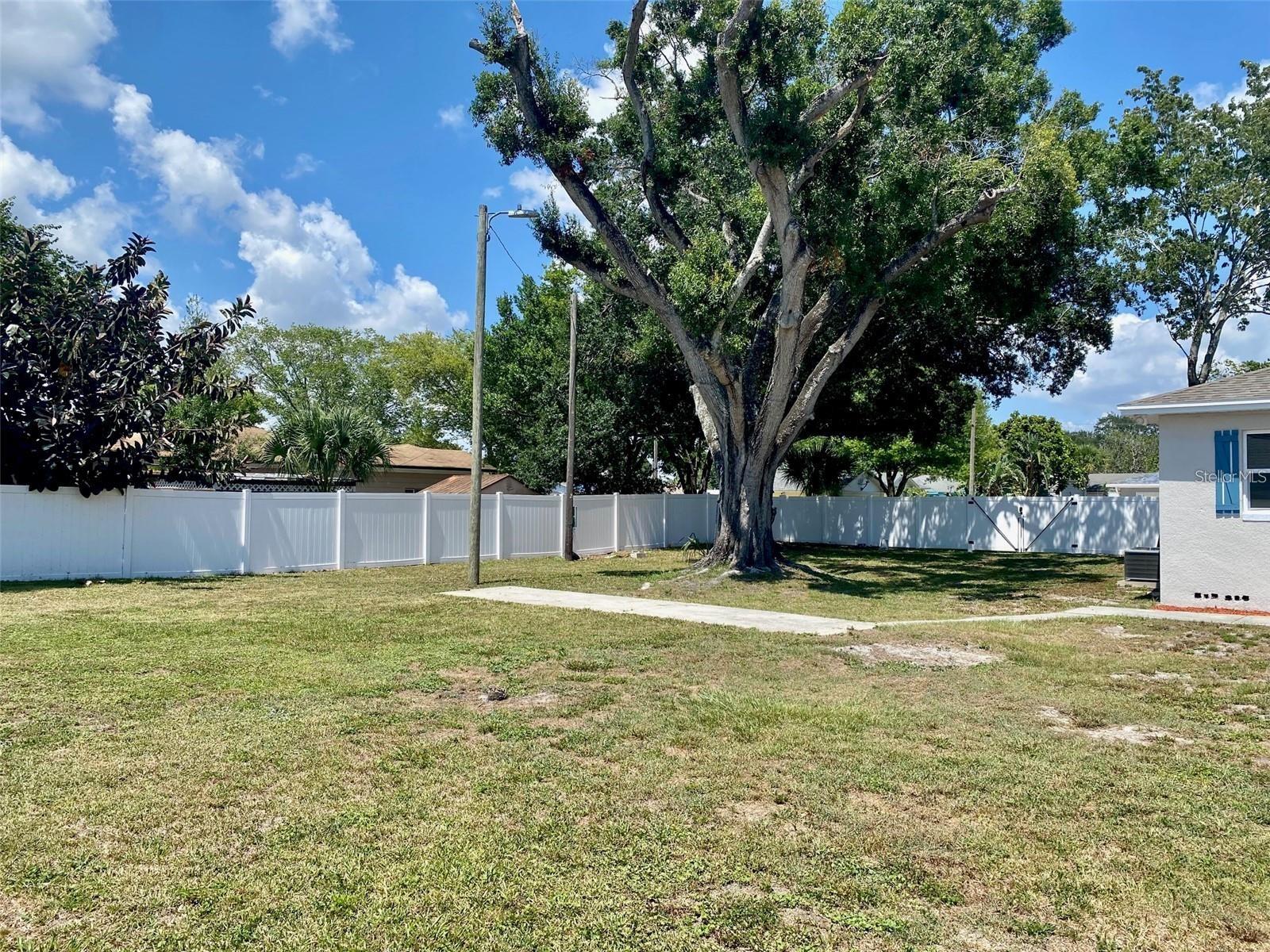 DREWS JOHN H SUB BLKS 1 TO 10 - Residential Lease