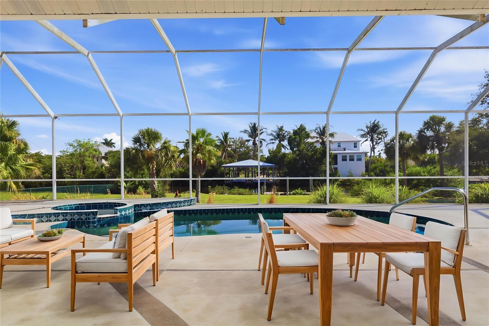 CAPE HAZE WINDWARD - Residential