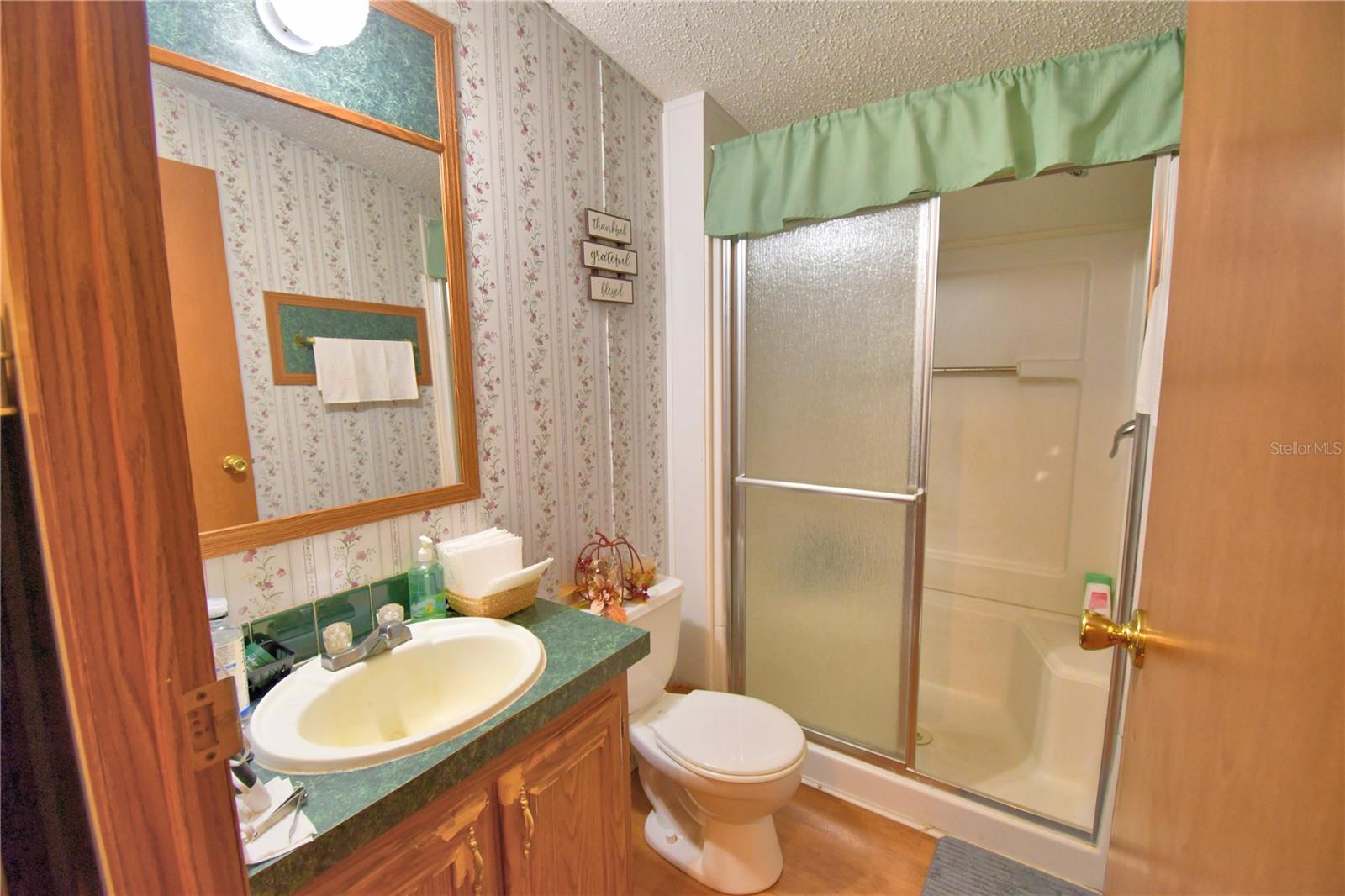 OAKRIDGE ESTATES - Residential