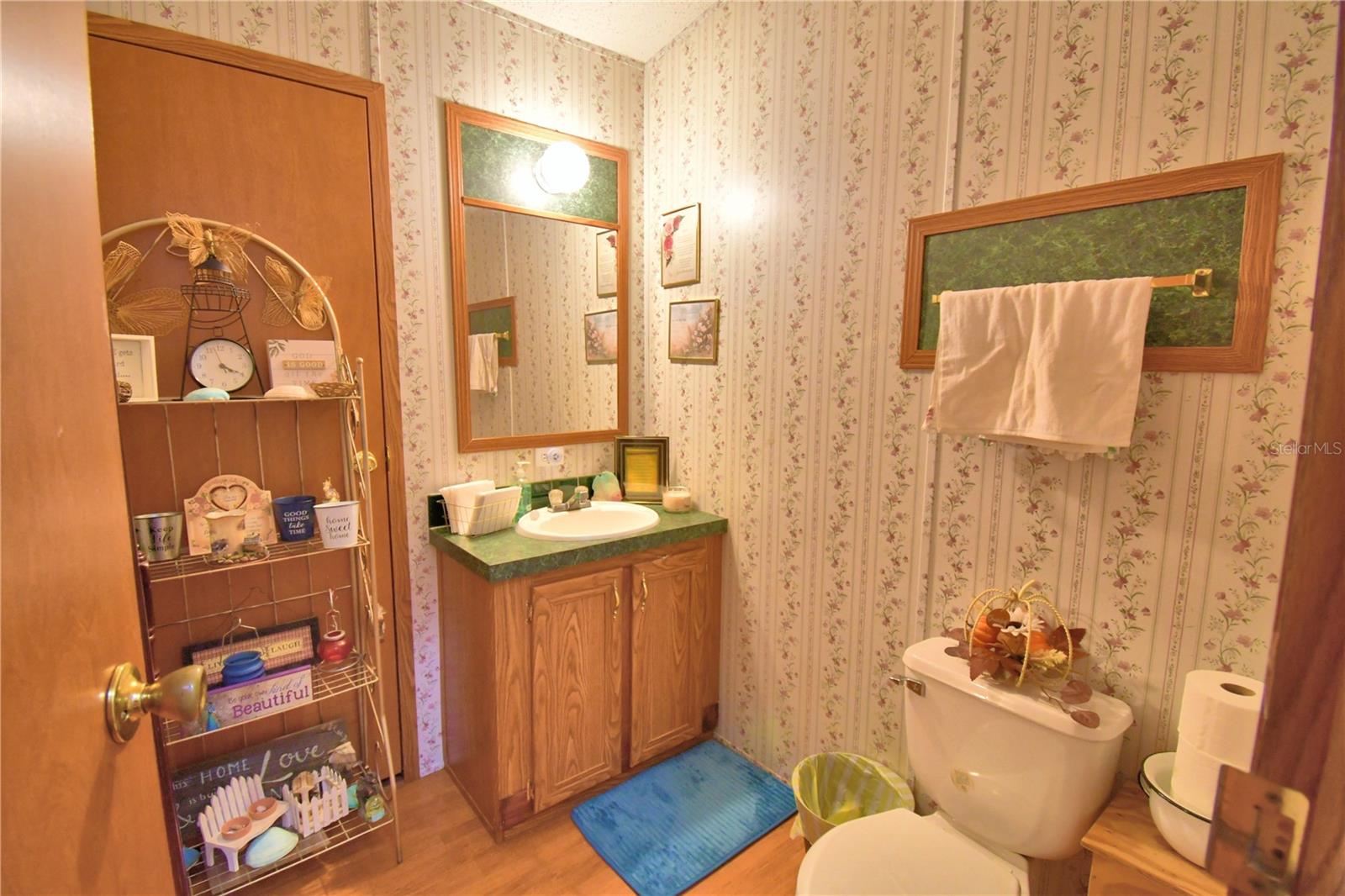 OAKRIDGE ESTATES - Residential