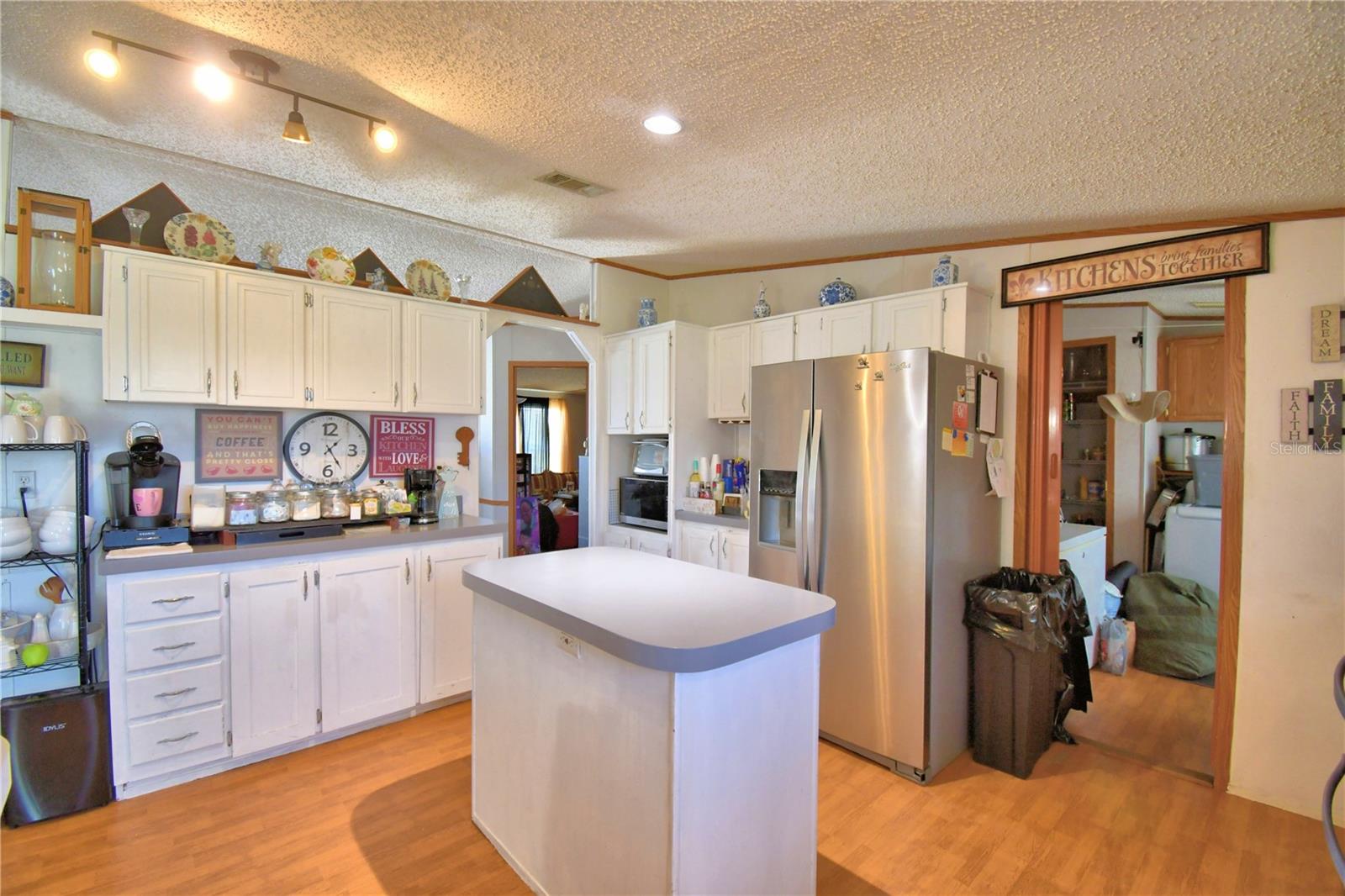 OAKRIDGE ESTATES - Residential