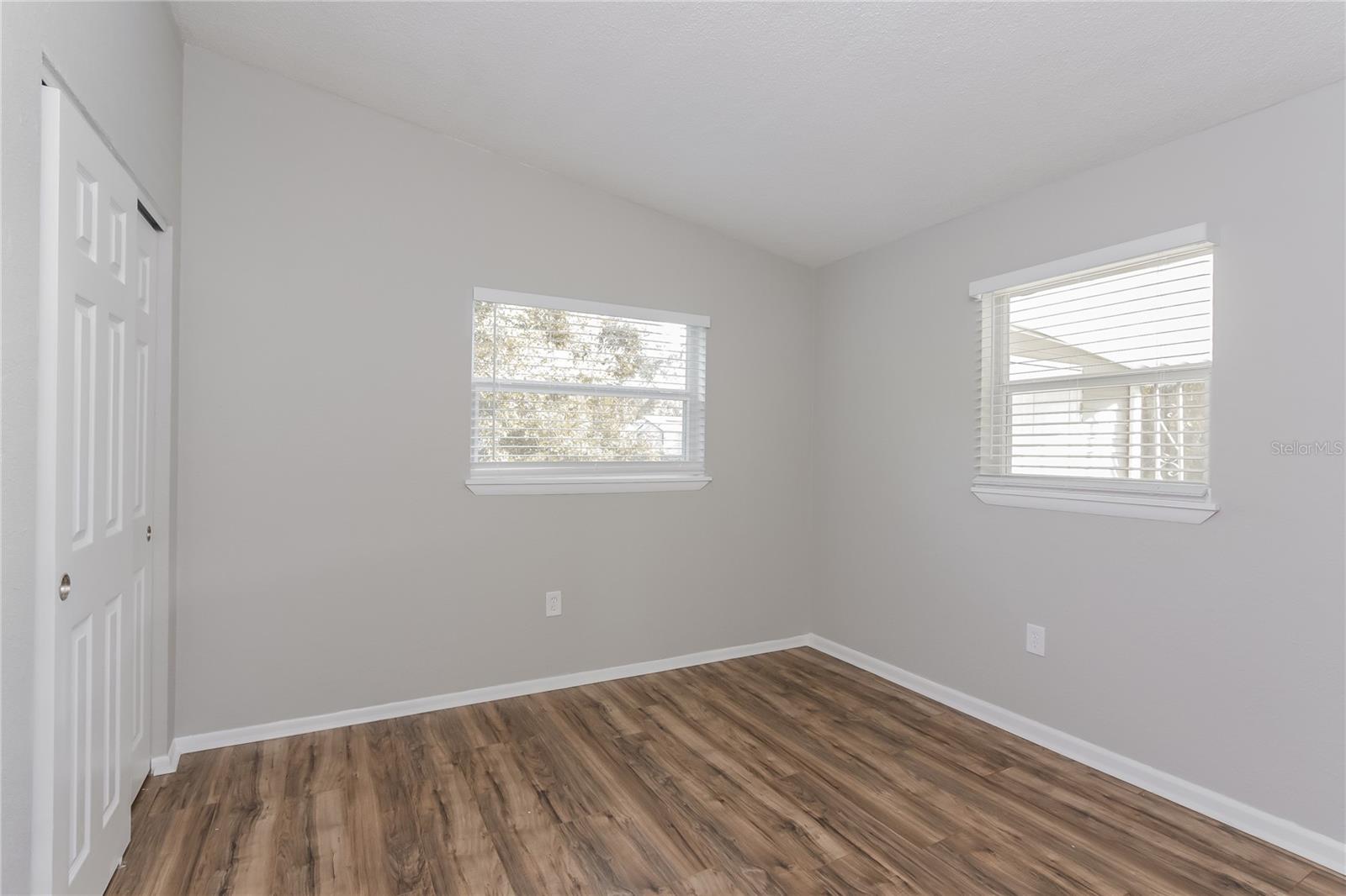 KENSINGTON PARK - Residential Lease