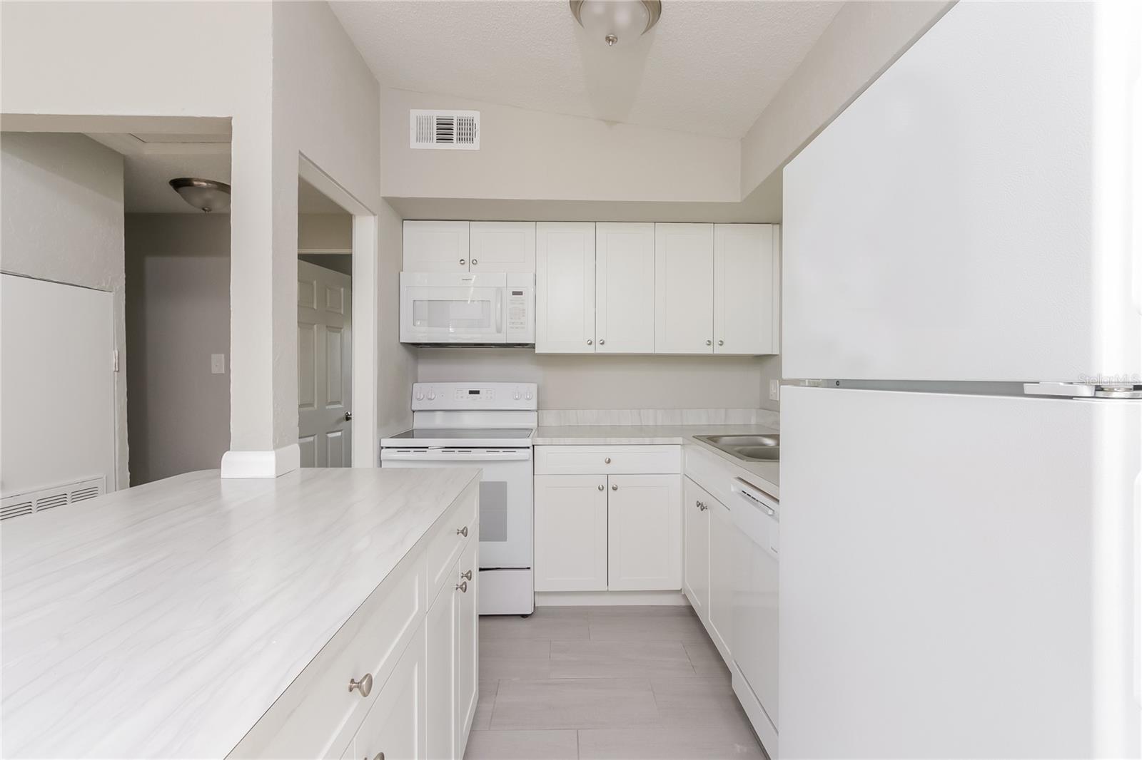 KENSINGTON PARK - Residential Lease