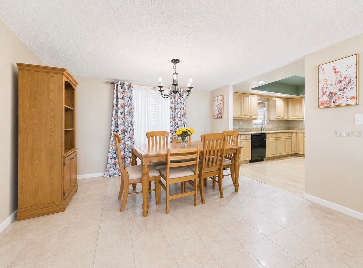 BORDEAUX VILLAGE - Residential Lease